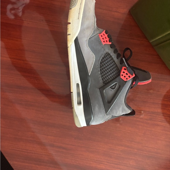 infrared jordan 4